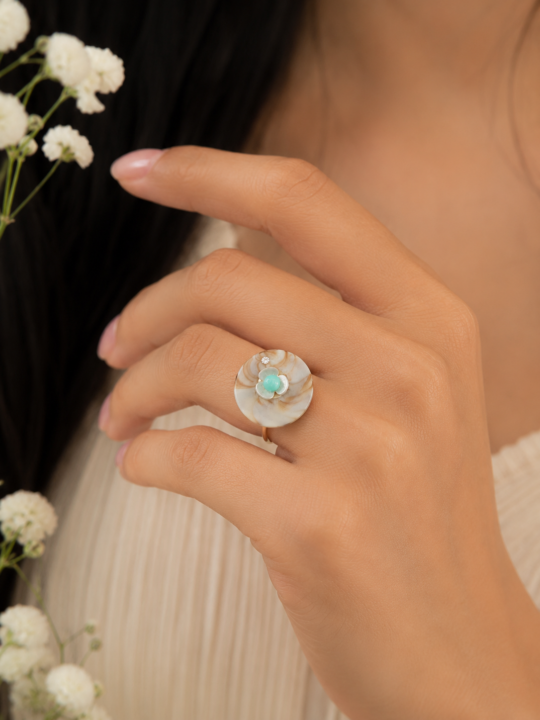 Adjustable Finger Ring for Ladies Stylish Designer Ring Premium Crystal Stone Jewelry Fashion Ring for Women Daily Wear Office Wear Wedding Party Engagement Anniversary Valentine's Day Gift for Her