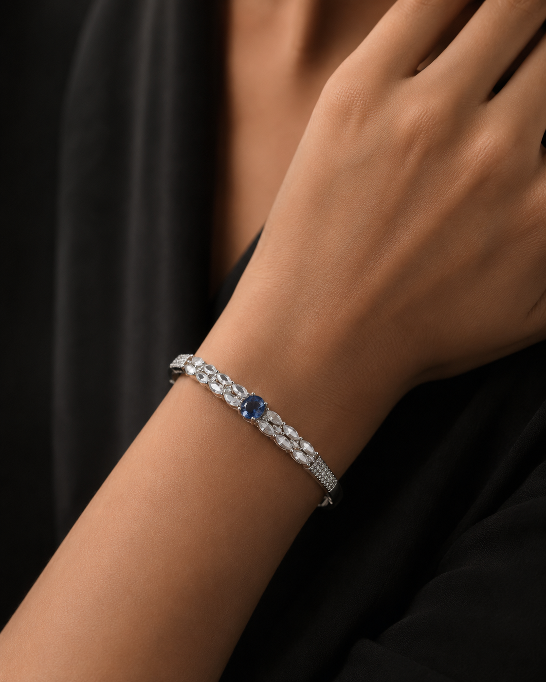 Ladies Designer Bracelet for Women Gold Plated Adjustable Chain Bracelet Fashion Jewelry Trendy Daily Wear Party Wear Wedding Anniversary Gift Stylish Bracelet for Girls Premium Quality