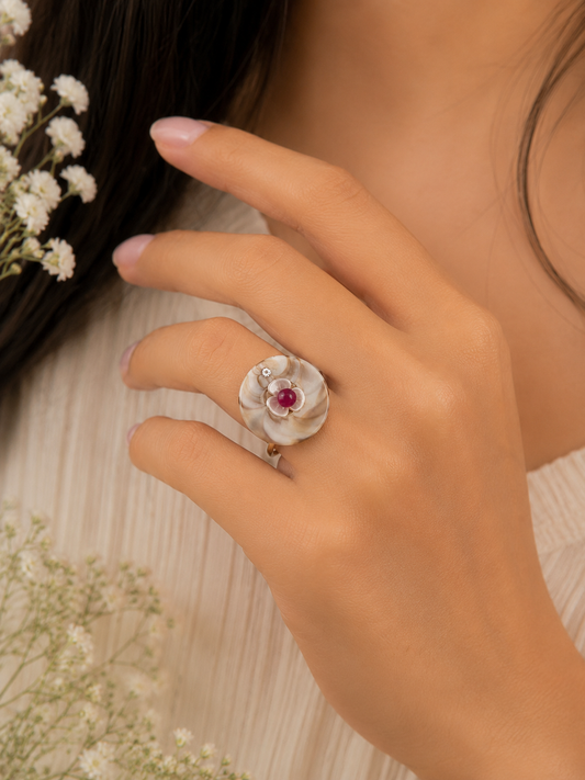 Premium Ladies Finger Ring Adjustable Designer Ring for Women Stylish Fashion Jewelry American Diamond Crystal Ring Daily Wear Office Wear Wedding Party Anniversary Birthday Gift Collection