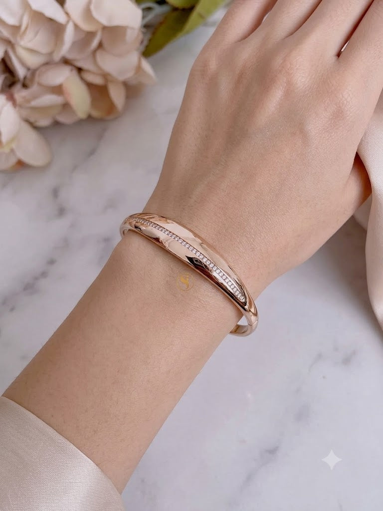 Premium Ladies Kada Bracelet