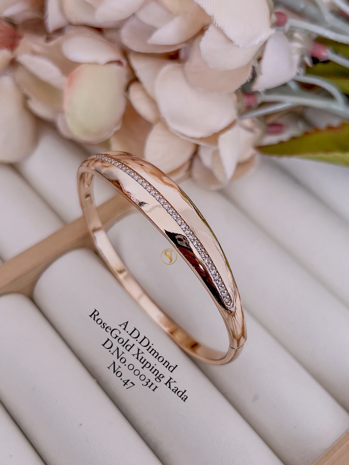 Premium Ladies Kada Bracelet